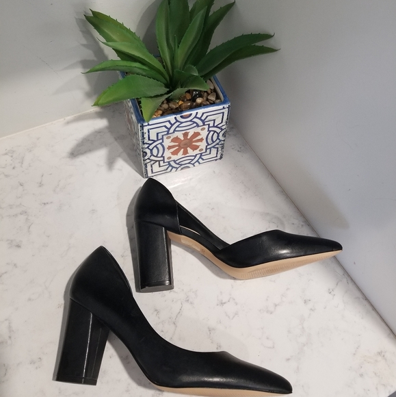 👠ALDO LEATHER POINTY TOE HEELS - Picture 1 of 8